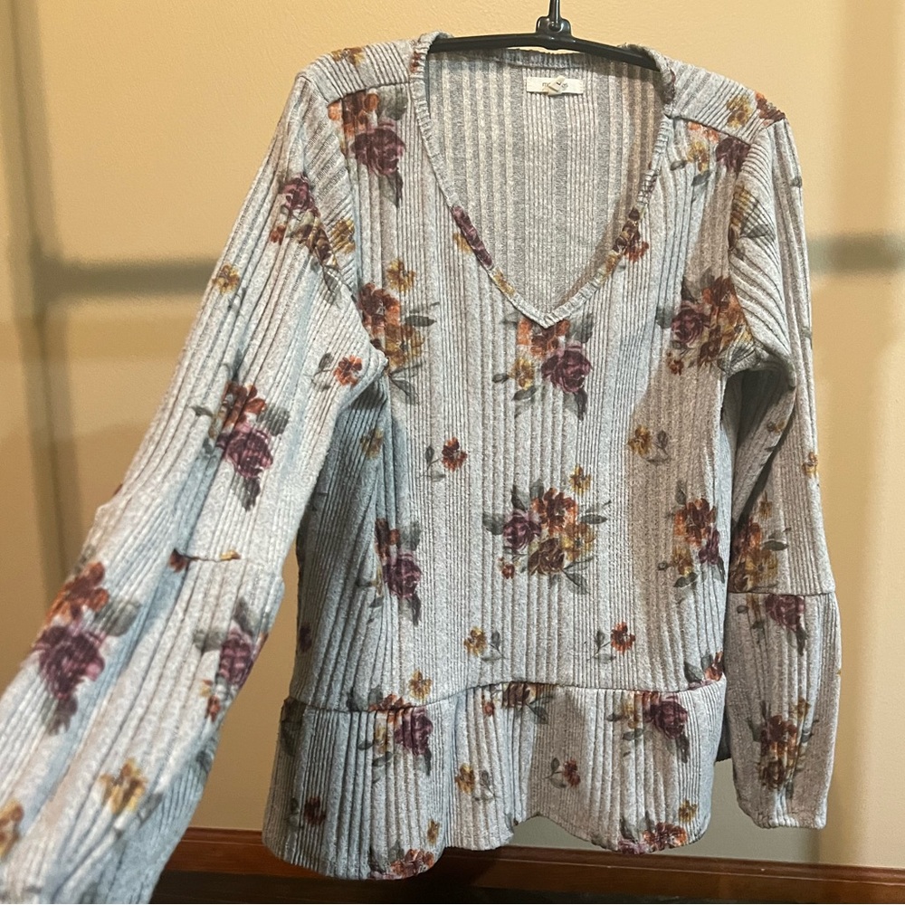 Large Maurice’s floral top